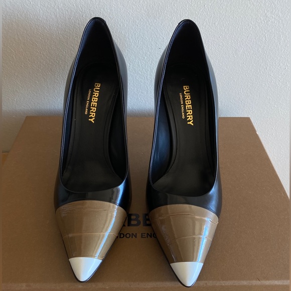 BURBERRY Size 6 Riccardo Tisci design leather runway heels - Picture 1 of 4